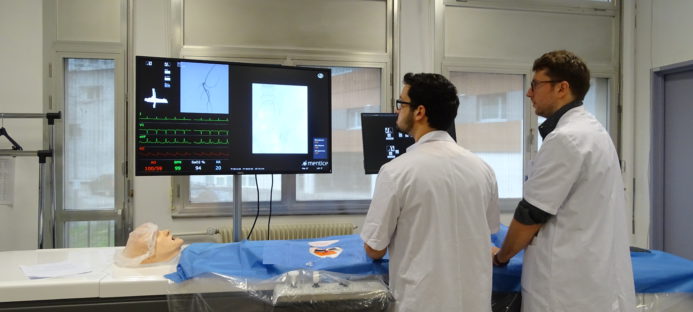 Entrainement au cathétérisme dans le cadre de la formation initiale des jeunes radiologues