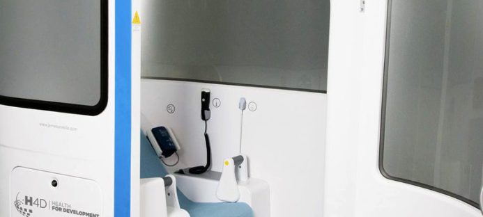 Le centre de simulation All’Sims d’Angers acquiert une cabine de télémédecine pour simuler des téléconsultations