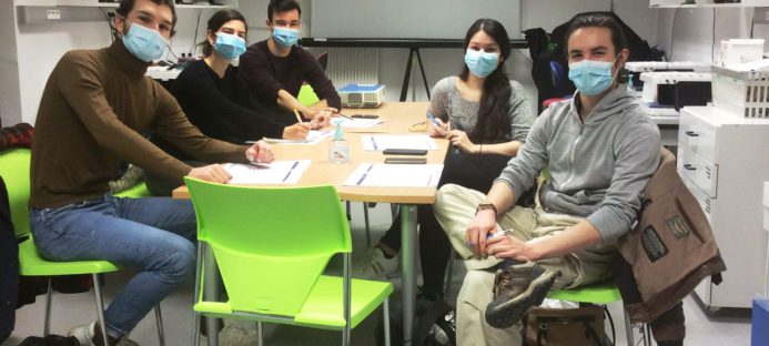 Nouveaux étudiants en médecine en stage d’externat